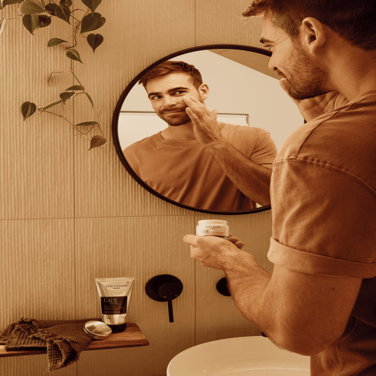 Gaivinamasis veido kremas „Cade“